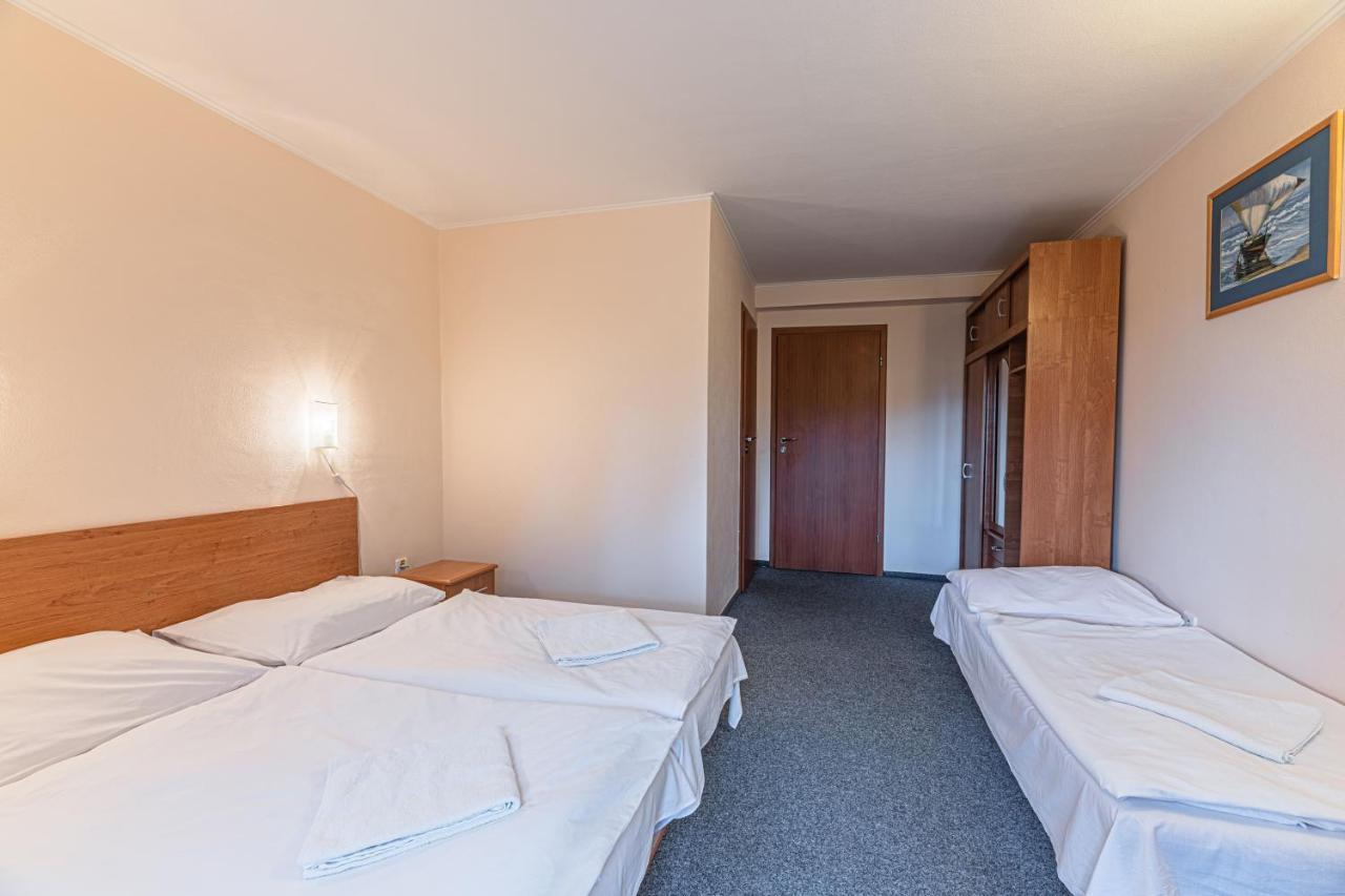 Hotel Penzion Adak Párnica Esterno foto